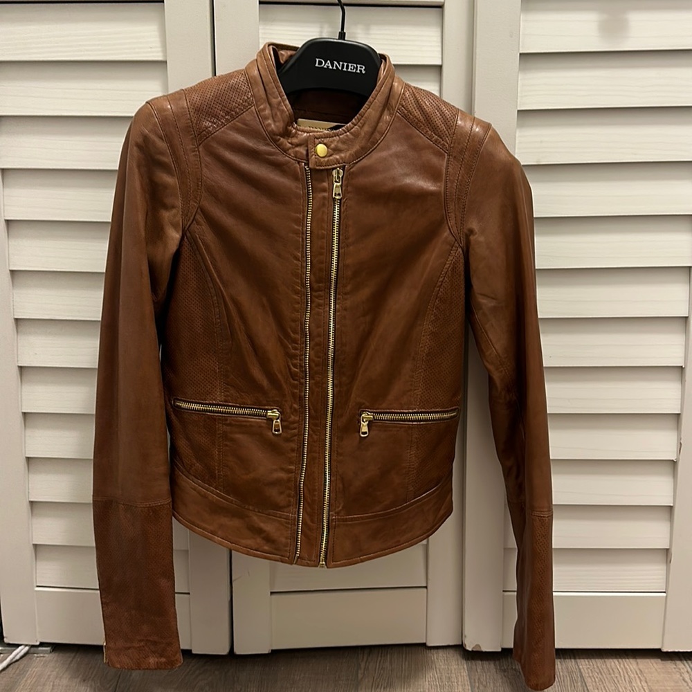 Danier leather jacket in camel with gold hardware